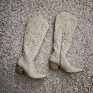 Cream Western Cowboy Boots | Women’s Size 5.5 | Knee-High | Embroidered